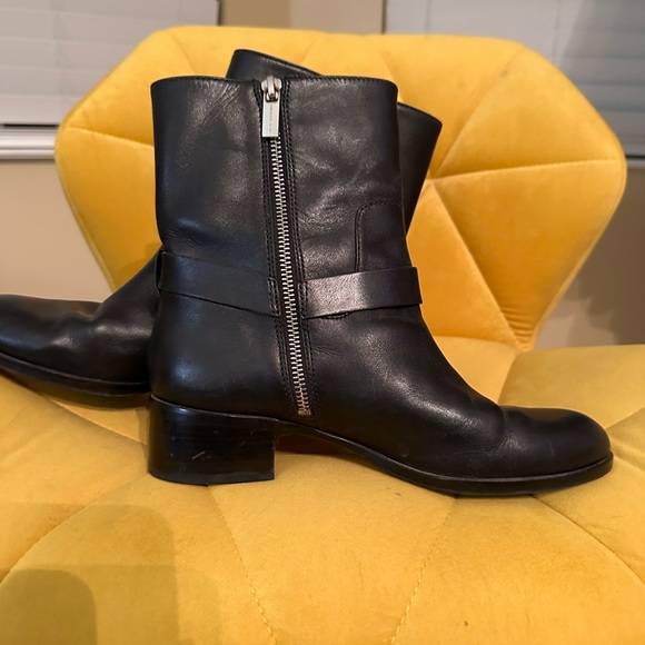 Michael Kors above the ankle boots - Picture 2 of 9